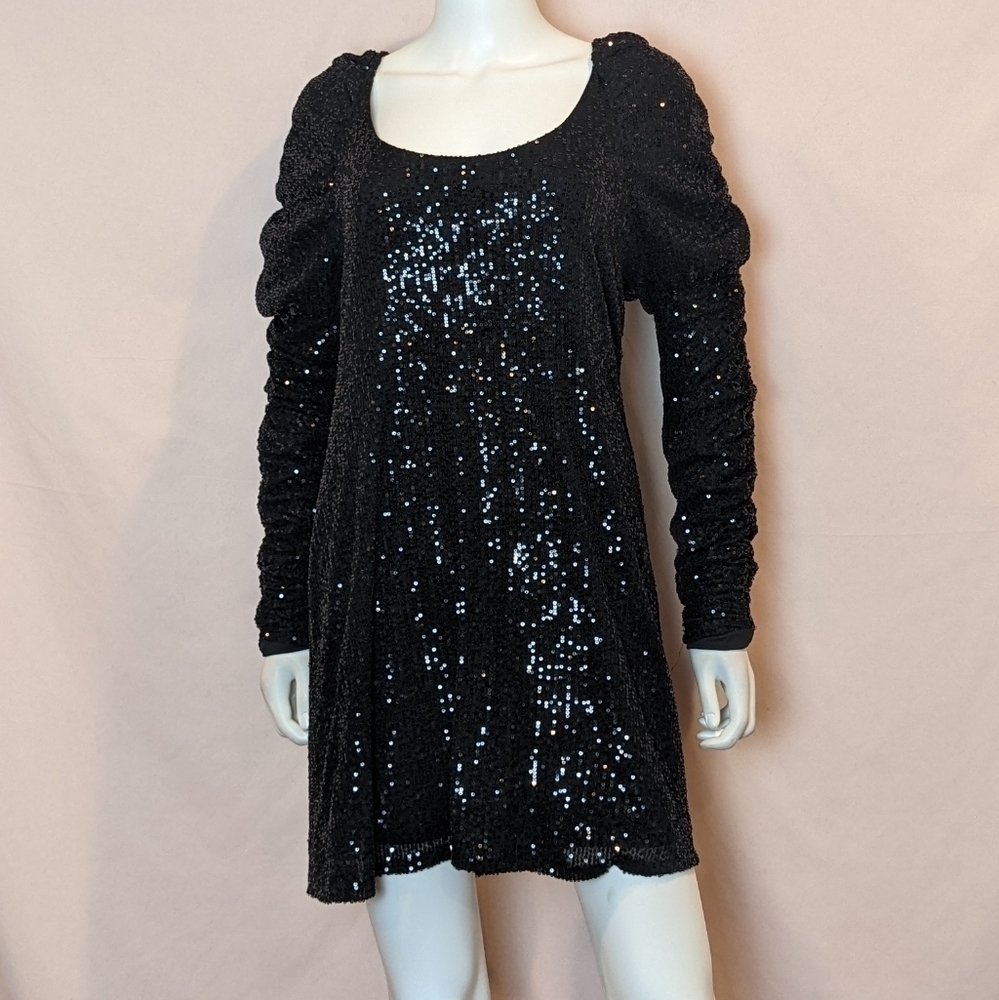 Chelsea & Violet Black Sequin Long Sleeve Backless Mini Dress Large